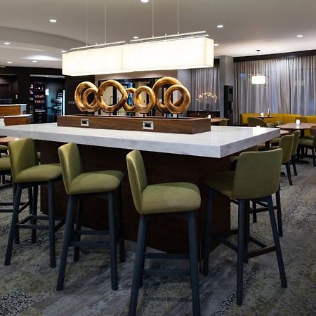 Hotel Courtyard Highpoint Esterno foto