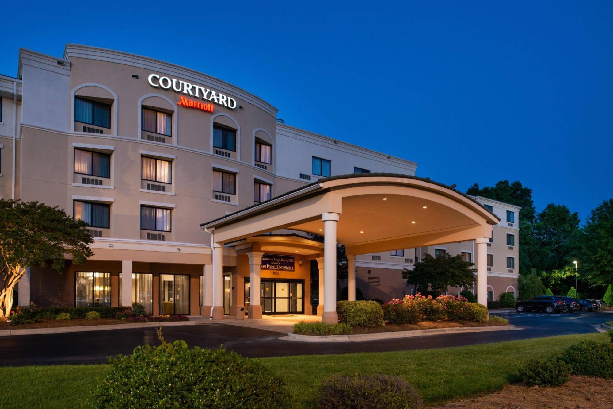 Hotel Courtyard Highpoint Esterno foto